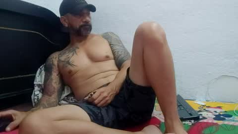 Snapshot of john_balthor chatting on December 2024 10:15:01 PM online show from December 2024 10:15:01 PM