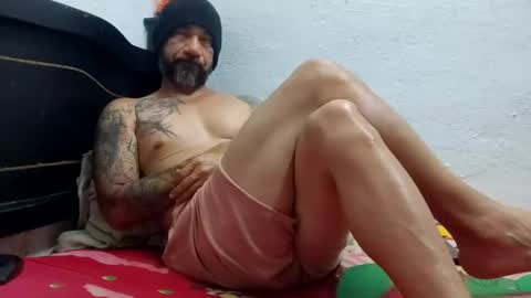Snapshot of john_balthor chatting on January 2025 04:04:01 AM online show from January 2025 04:04:01 AM