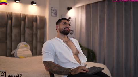 john online show from November 2025 01:14:02 AM