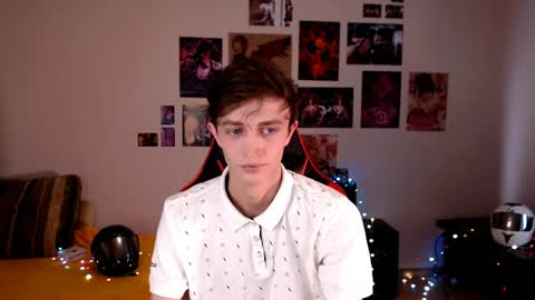 Snapshot of john_winx chatting on May 2026 11:40:01 AM john_winx online show from May 2026 11:40:01 AM