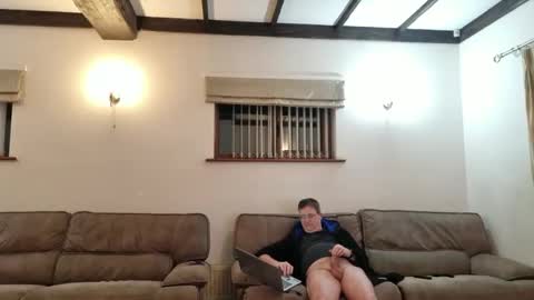 johnathan_stuart33 online show from March 2026 11:00:01 PM