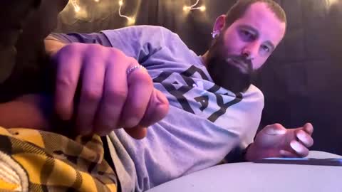 Snapshot of johnboii813 chatting on December 2024 12:19:01 PM johnboii813 online show from December 2024 12:19:01 PM