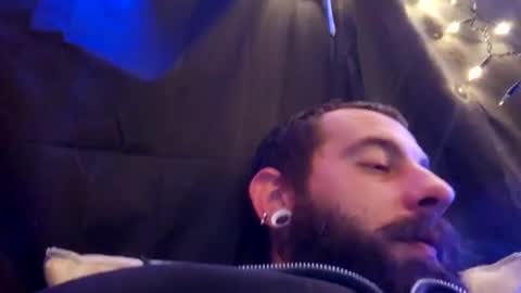 Snapshot of johnboii813 chatting on December 2024 11:21:01 AM johnboii813 online show from December 2024 11:21:01 AM