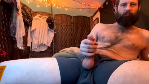 Snapshot of johnboii813 chatting on January 2025 09:44:02 AM johnboii813 online show from January 2025 09:44:02 AM