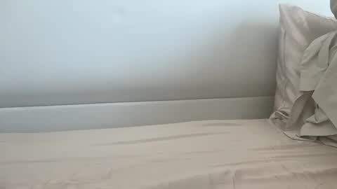 Snapshot of johnboy69l chatting on February 2026 03:54:02 PM johnboy69l online show from February 2026 03:54:02 PM