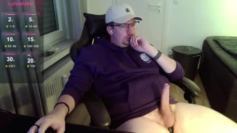 Jones online show from December 2024 08:32:02 PM