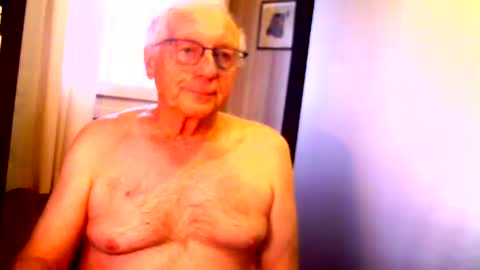 Snapshot of johnjohn6226623 chatting on January 2025 03:05:02 PM johnjohn6226 online show from January 2025 03:05:02 PM