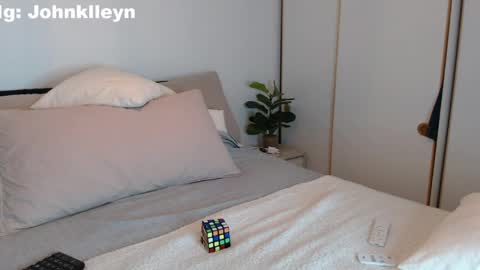 john online show from April 2026 07:04:02 PM