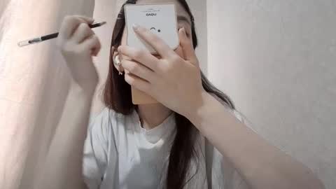 Snapshot of johnmerli chatting on December 2025 05:39:02 AM Molly online show from December 2025 05:39:02 AM