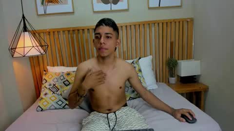 Snapshot of johnn_miller_ chatting on October 2025 02:19:01 PM JOHNN MILLER online show from October 2025 02:19:01 PM