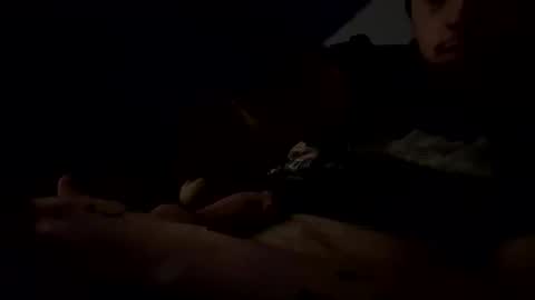 johnny981047 online show from April 2026 01:22:02 AM