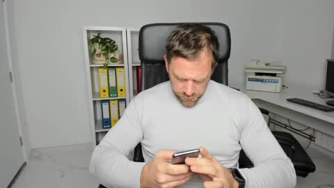 Snapshot of johnnydough82 chatting on December 2024 04:57:01 AM johnnydough82 online show from December 2024 04:57:01 AM