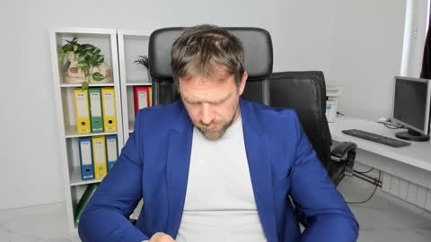 Snapshot of johnnydough82 chatting on December 2024 08:41:01 AM johnnydough82 online show from December 2024 08:41:01 AM