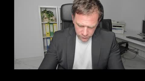 Snapshot of johnnydough82 chatting on December 2024 05:04:01 AM johnnydough82 online show from December 2024 05:04:01 AM