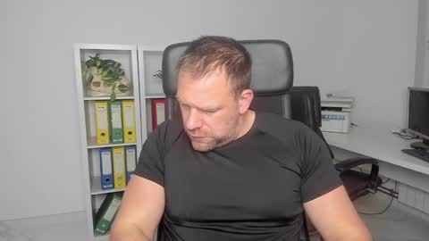 Snapshot of johnnydough82 chatting on January 2025 05:22:02 AM johnnydough82 online show from January 2025 05:22:02 AM