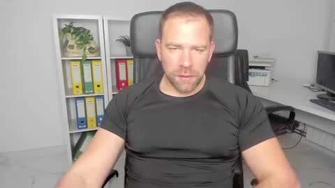 Snapshot of johnnydough82 chatting on January 2025 06:07:02 AM johnnydough82 online show from January 2025 06:07:02 AM