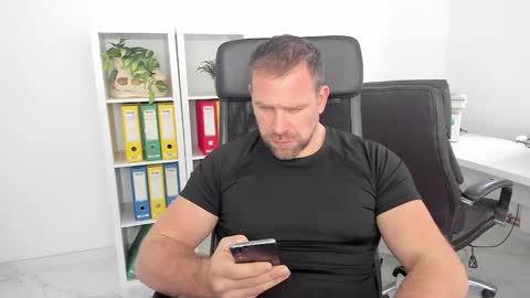 Snapshot of johnnydough82 chatting on January 2025 08:32:02 AM johnnydough82 online show from January 2025 08:32:02 AM