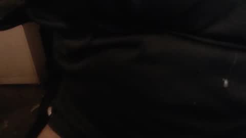 Snapshot of johnnyssunshine chatting on December 2025 12:17:01 AM johnnyssunshine online show from December 2025 12:17:01 AM