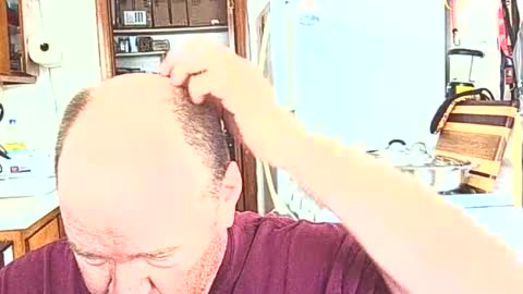 Snapshot of johnnytwain chatting on January 2026 07:39:01 PM johnnytwain online show from January 2026 07:39:01 PM