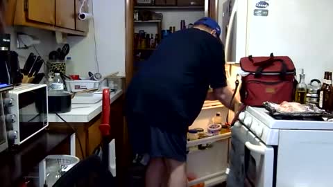 Snapshot of johnnytwain chatting on February 2026 08:18:01 PM johnnytwain online show from February 2026 08:18:01 PM