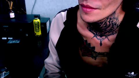 johnsonisaac94  online show from February 2025 07:34:01 AM