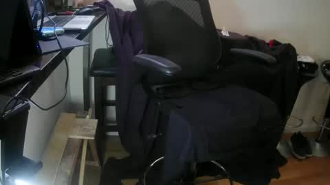 johntylerr833 online show from December 2025 10:26:01 PM