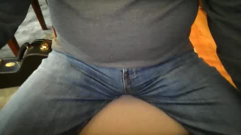 Snapshot of johnxxx549 chatting on February 2026 01:33:02 PM johnxxx549 online show from February 2026 01:33:02 PM