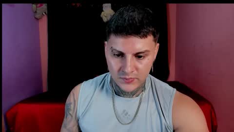 Snapshot of johny_multicum chatting on November 2025 12:32:02 AM Johny online show from November 2025 12:32:02 AM