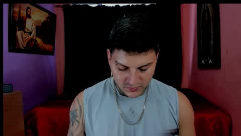 Snapshot of johny_multicum chatting on November 2025 06:18:02 PM Johny online show from November 2025 06:18:02 PM