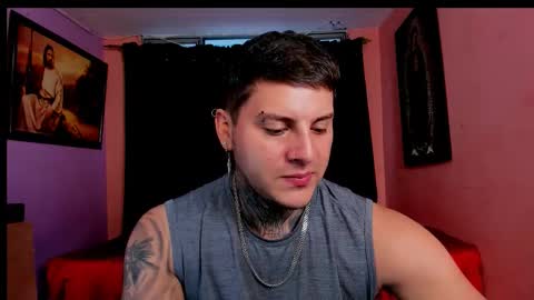 Snapshot of johny_multicum chatting on November 2025 07:05:02 PM Johny online show from November 2025 07:05:02 PM