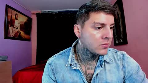 Snapshot of johny_multicum chatting on November 2025 11:29:01 PM Johny online show from November 2025 11:29:01 PM