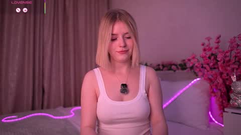 Paula online show from February 2026 08:27:01 PM