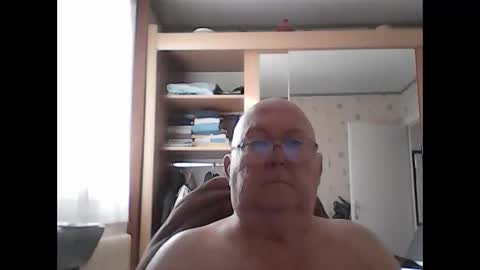 Snapshot of jojo60000529566 chatting on April 2026 07:01:01 AM jojo60000529566 online show from April 2026 07:01:01 AM