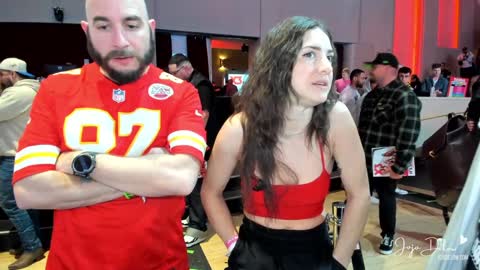 Snapshot of jojodelow chatting on January 2025 11:33:01 PM online show from January 2025 11:33:01 PM