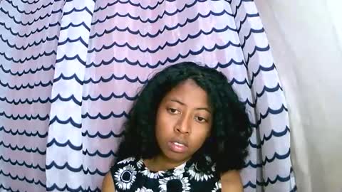 joliekah27 online show from September 2025 07:57:01 PM