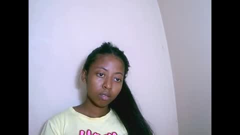 joliekah27 online show from November 2025 10:31:02 PM