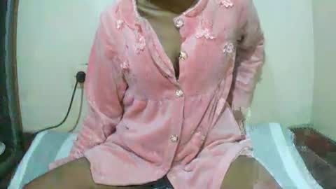 joliekah27 online show from December 2025 06:48:01 PM