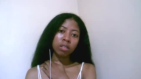 joliekah27 online show from May 2026 10:07:01 PM