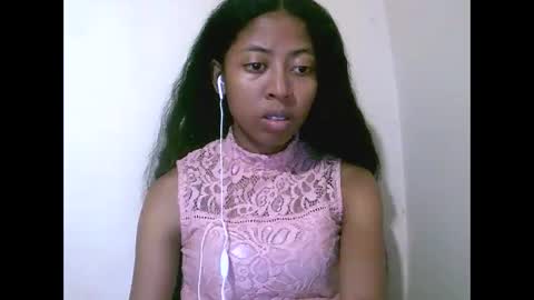 joliekah27 online show from May 2026 08:36:02 PM