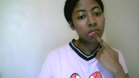 joliekah27 online show from May 2026 10:36:01 AM
