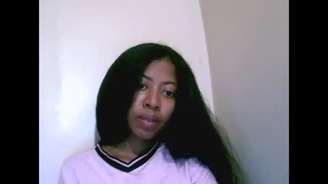joliekah27 online show from May 2026 06:51:01 AM