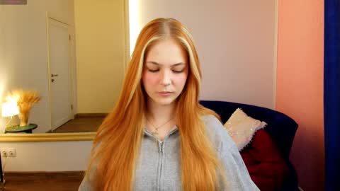 Polly  online show from March 2025 02:37:02 AM