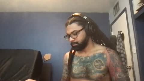 Snapshot of jon2h6k chatting on December 2025 04:07:02 AM jon2h6k online show from December 2025 04:07:02 AM