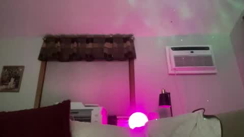 Jon Aries online show from February 2026 12:42:01 AM