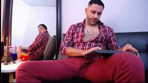  JONAS BEARD  online show from February 2025 07:43:02 PM