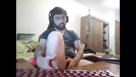 Snapshot of jonasf2525 chatting on December 2025 04:22:01 AM jonasf2525 online show from December 2025 04:22:01 AM