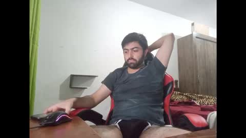 Snapshot of jonasf2525 chatting on December 2025 04:53:01 AM jonasf2525 online show from December 2025 04:53:01 AM