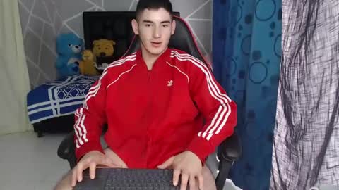 jonathancast08 online show from December 2024 01:14:01 PM