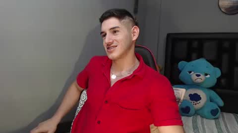 jonathancast08 online show from January 2025 02:09:01 PM