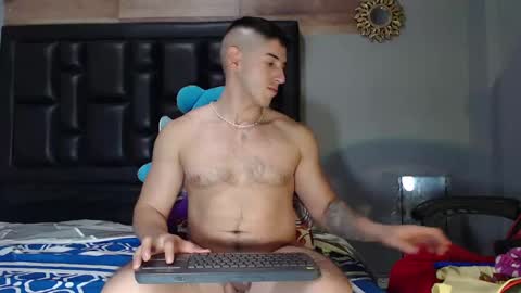 jonathancast08 online show from February 2025 01:08:01 AM